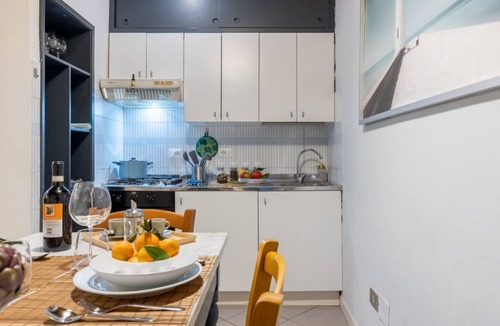 San Francesco Apartment | GuestHost - Comfortable apartment of about 50 sqm that can accommodate up to 2 people located on the first floor of an ancient building, without elevator (NOT suitable for the disabled). The property is located in the center of Pisa a short distance from