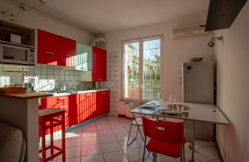 Piacenza Apartment | GuestHost - Comfortable 55 sqm ground-floor apartment, ideal for 2 people.The property is located in the Borgo Trebbia–Infrangibile neighborhood, a residential area in the north-west part of the city.Piacenza city center is easily reachable on foot or