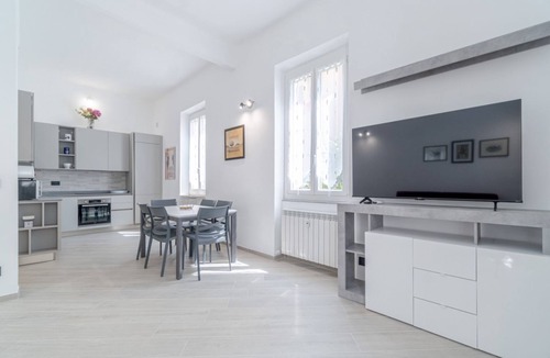 Albaro Apartment | GuestHost - Cozy and functional apartment ideal for 6 guests is located in the Albaro district, a quiet residential area, but very well connected to all points of the Ligurian capital. Its location makes it ideal for families, couples and business travel