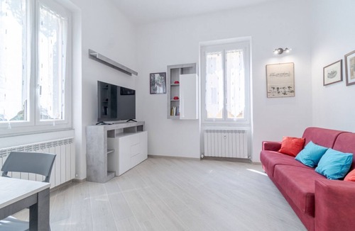 Albaro Apartment | GuestHost - Cozy and functional apartment ideal for 6 guests is located in the Albaro district, a quiet residential area, but very well connected to all points of the Ligurian capital. Its location makes it ideal for families, couples and business travel