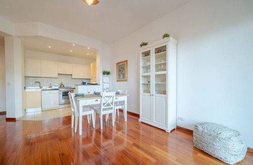 Albaro Apartment | GuestHost - Cozy apartment equipped with every type of comfort to accommodate up to 2 people. The flat is located in a quiet residential area equipped with the essential services for a comfortable stay, just a 7-minute walk from the Genova Sturla station