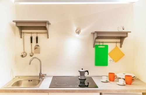San Francesco Apartment | GuestHost - Cozy apartment of about 40 square meters, completely renovated, perfect for 2 people, located on the fourth floor of a 12th century building protected by the Superintendency. The property is located in a central position (Traffic-Restricted A