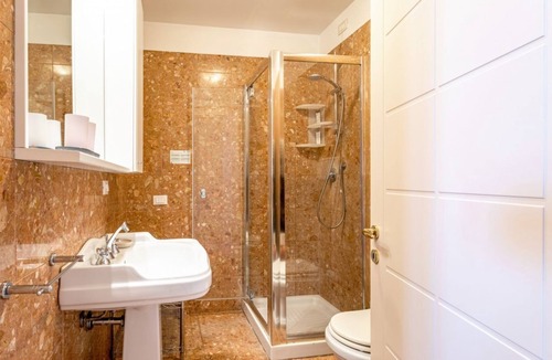 Molina Apartment | GuestHost - Molino Stucky Residence Burchio Suite