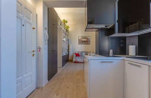 Santo Stefano Apartment | GuestHost - Nice studio apartment perfect for two people, located in a period building without a lift. The apartment is located in a convenient position for any type of stay. Near Giardini Margherita and the Sant'Orsola-Malpighi Hospital, it is also idea