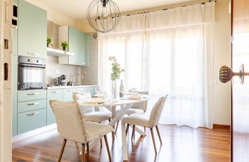 Montecatini Terme Apartment | Harmony Retreat - Central Apartment with Terrace and Wi-Fi