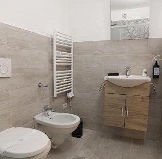 Cardano al Campo House | Haus Villa