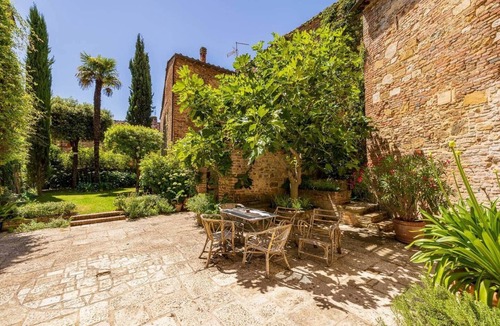 Citta della Pieve House | Historical Palace with pool