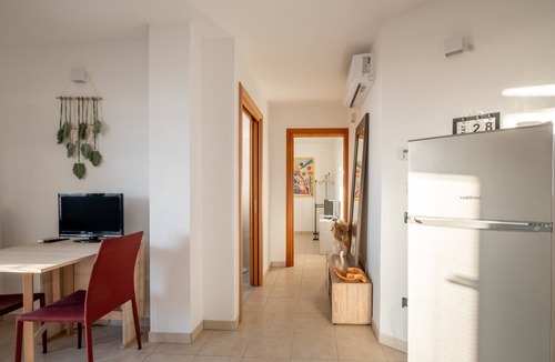 Nardo House | Holiday Home 'Tramonti' with Private Terrace and Air Conditioning