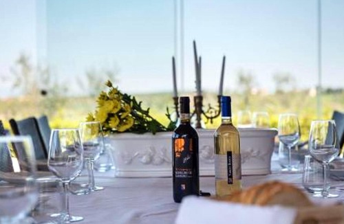 Montespertoli Villa | Homerez - Big villa for 10 ppl. with swimming-pool and garden at Montespertoli