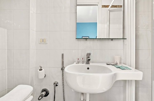 Laigueglia Hotel | Hotel Del Golfo 59, Laigueglia, Italy