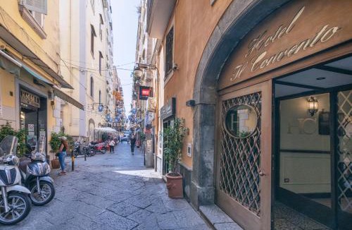 Quartieri Spagnoli Hotel | Hotel Il Convento