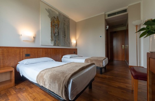 Sandrigo Hotel | HOTEL QUERINI - Essential Business Hotel, Sandrigo