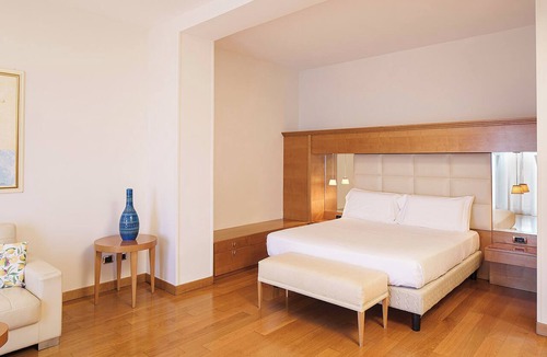 Raito Hotel | Hotel Raito
