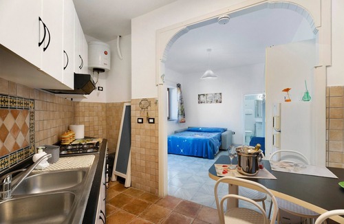 Castel Volturno Apartment | House Le Antiche Mura