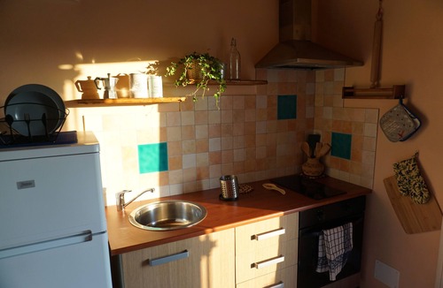 Arcola House | Il Pettirosso-Your hillside base for Cinque Terre, Lerici & Tuscany-with parking