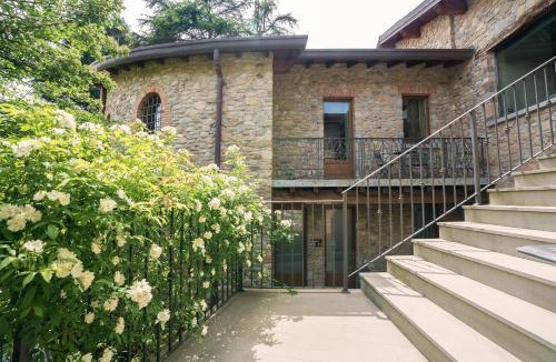 Arlate House | Il Pozzo - 1711 Luxury Guest House
