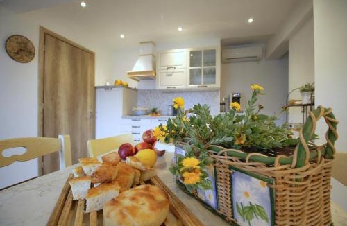 Sanda Bed & Breakfast | Il RosAle a Celle Ligure