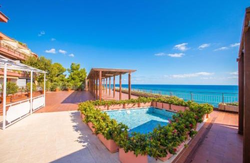 Capo Mimosa-Rollo Apartment | Il Suono del Mare - Sea Front Apt and Pool - Happy Rentals