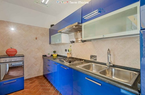 Borghetto di Vara Villa | Immersed in the greenery and surrounded by the tranquility of Ligurian nature, Villa Effe offers maximum comfort and serenity for the whole family or groups of friends.The villa has a large garden where you can relax. For the little ones, there is an equ