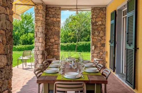 Borghetto di Vara Villa | Immersed in the greenery and surrounded by the tranquility of Ligurian nature, Villa Effe offers maximum comfort and serenity for the whole family or groups of friends.The villa has a large garden where you can relax. For the little ones, there is an equ
