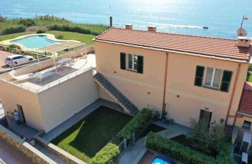 Cervo House | Incanto sul mare con enorme terrazza e piscina