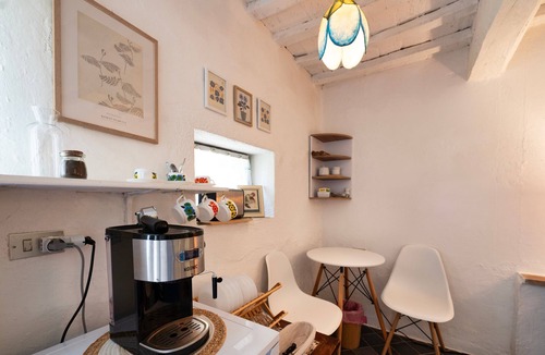 Assisi Apartment | 'Independent Room in Assisi' with Shared Pool, Private Terrace and Wi-Fi