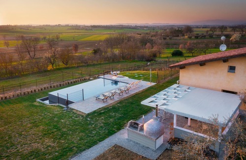 Cortona Villa | Independent villa near Cortona with 3 bedrooms. Private pool, A/C and Wi-Fi!