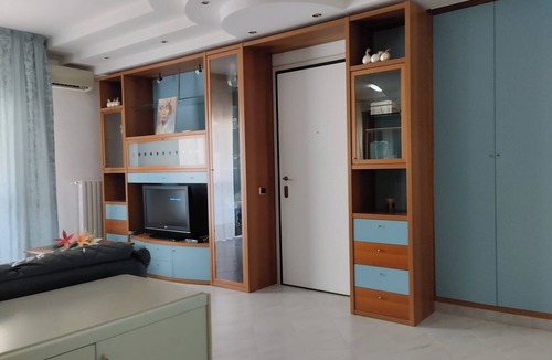 Taranto Apartment | Irisviola House, ideal for families with fully equipped and functional kitchen