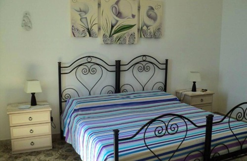 Marina di Mancaversa Villa | Homerez - Villa for 6 ppl. with terrace at Marina di Mancaversa-giannelli