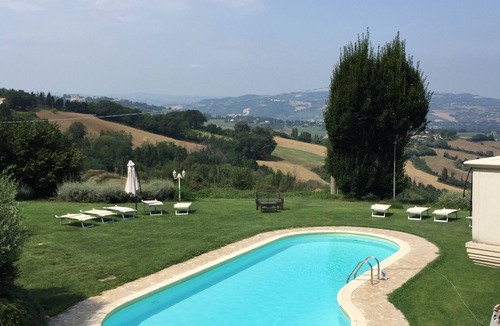 Montelabbate Villa | Panoramic Villa Italy just few minutes drive from the beach