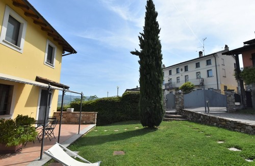 Castana Apartment | La Corte Bricca (Bilo C) by Interhome