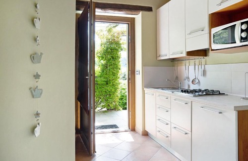 Cerretto Langhe Apartment | La Corte di Langa alloggio Giada