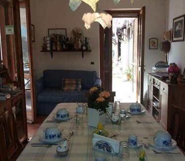 Castellabate House | La Gabbianella e il Gatto