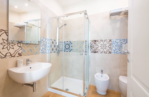 Naples Bed & Breakfast | La Gatta Cenerentola Rooms