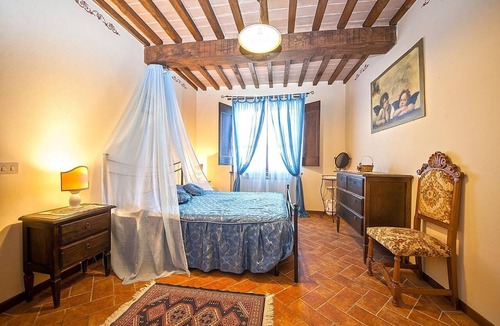 Le Piazze House | La Lepre swimming pool flat with 3 bedrooms and two bathrooms