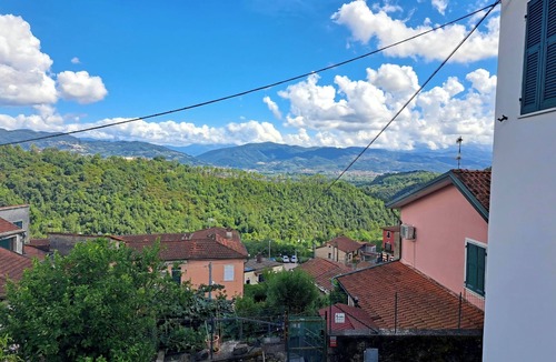 Follo House | La Luna di Bastremoli -Near Cinque Terre La Spezia