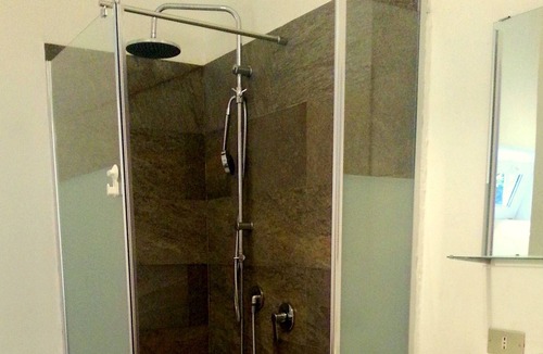 Arluno Apartment | LA MAISON D'HOTES, large garden. Near Rho Fiera, Milan city center and Malpensa