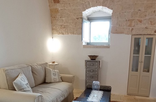 L'Assunta House | La Matrona | Intimate and enveloping trullo dwelling