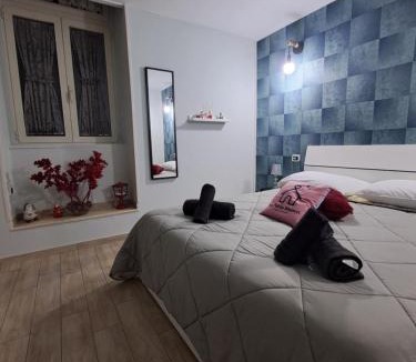 Secondigliano House | La Petite Maison