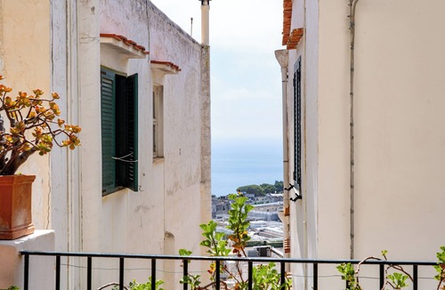Capri House | La Terrazza - Cozy Room in the Center of Capri