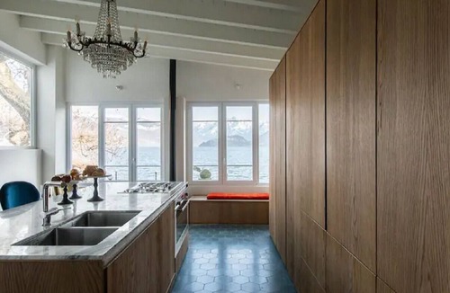 Calozzo Villa | Lake front location,lake views from every window, lake access directly to beach