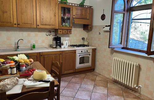Tuoro sul Trasimeno Villa | Lake-View Private Umbria Villa & Pool