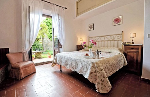 San Romano in Garfagnana Villa | Last minute August special min 4 nights. 6br villa in Tuscany, private pool.