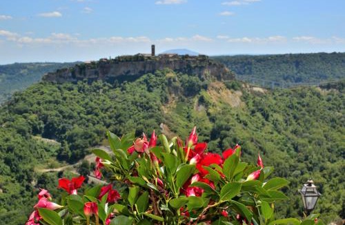 Lubriano House | Le Calanque La Terrazza su Civita