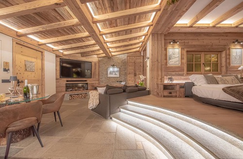 Valtellina Apartment | 'Le Chalet Suite' with mountain view, private terrace and Wi-Fi