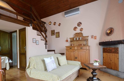 Visgnola Apartment | LOFT - Between the olive trees and the lake