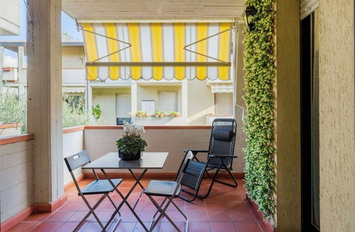 Torre del Lago Puccini Apartment | Lovely apartment for 4 guests with WIFI, A/C, TV and patio
