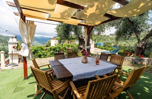 Civezza Apartment | Lovely apartment for 10 people with WIFI, A/C, pool, patio and pets allowed