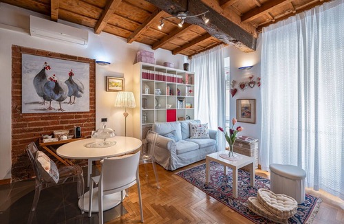 Pavia Apartment | Lovely apartment for 2 guests with WIFI, A/C and TV