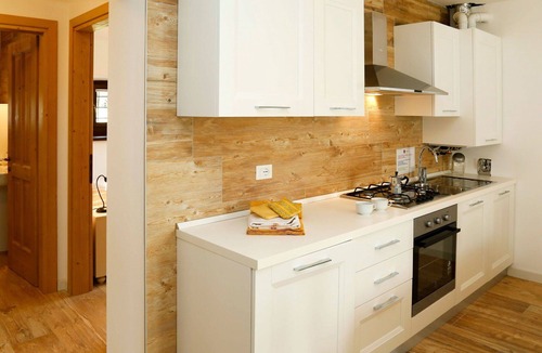 Raveo Apartment | Lovely apartment for 2 guests with WIFI, TV and patio